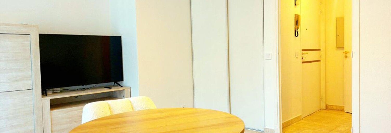 Appartement 1 Pièce 26 m² à louer à Mandelieu-la-Napoule (06210)