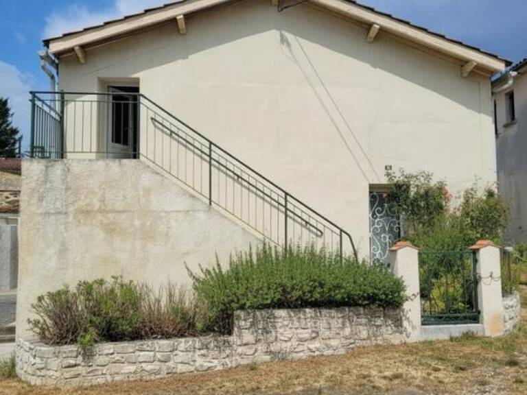 RUELLE SUR TOUVRE (16600) : Maison 64m2 avec 2 chambres — photo 1