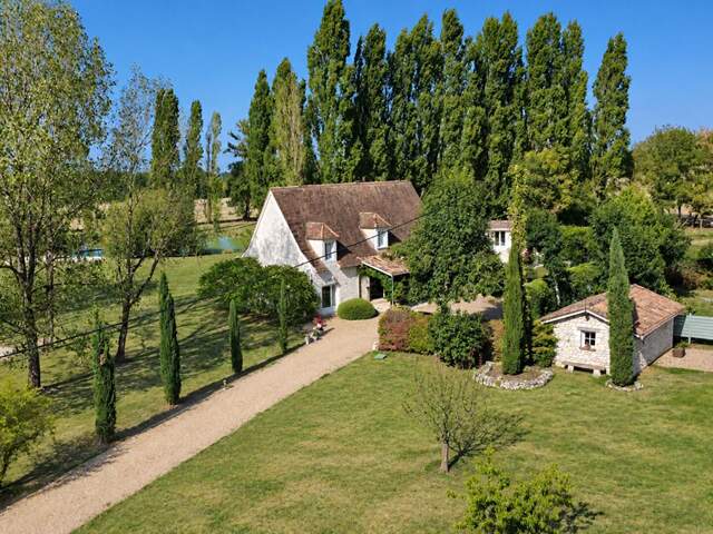 Maison périgourdine entièrement restaurée avec piscine — photo du bien