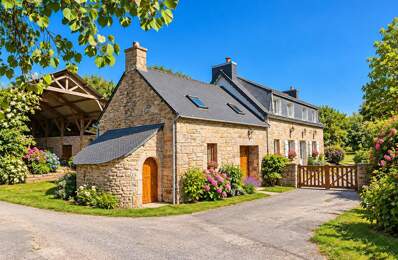 LONGÈRE DE CHARME DE 132 M² - 4 CHAMBRES + STUDIO INDÉPENDANT POSSIBLE - TERRAIN CLOS ET ARBORÉ DE 918 M² - GARAGE — photo du bien