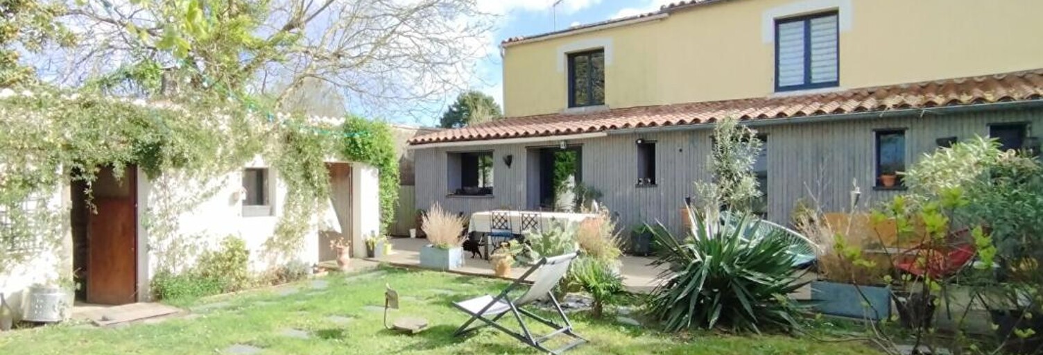 Maison 9 Pièces 218 m² à vendre à Le Cellier (44850)