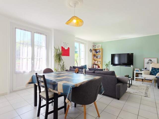 BOURGES APPARTEMENT 68M² 3 PIECES BALCON GARAGE JARDIN — photo du bien