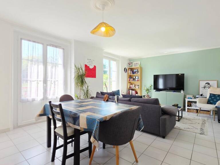 BOURGES APPARTEMENT 68M² 3 PIECES BALCON GARAGE JARDIN — photo 1