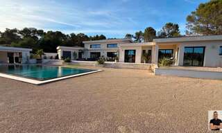 Maison 8 Pièces 360 m² à vendre à Lorgues (83510)