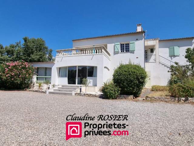 Besse Sur Issole Propriété de 340 m2 terrain 1,2 ha piscine — photo du bien