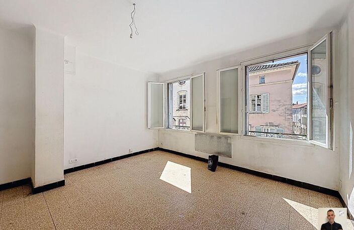 Immeuble — photo 4