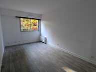 À Vendre : Appartement T2 en rez-de-chaussée avec parc, parking et cave — photo 2