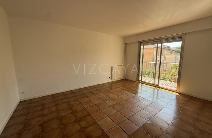 Appartement  3 Pièces 62 m²  à louer NICE NORD — photo 2