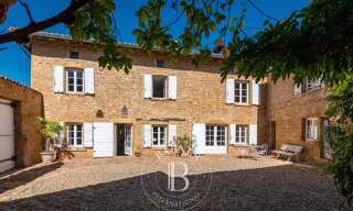 Maison 6 Pièces 298 m² à vendre à Ville-sur-Jarnioux (69640)
