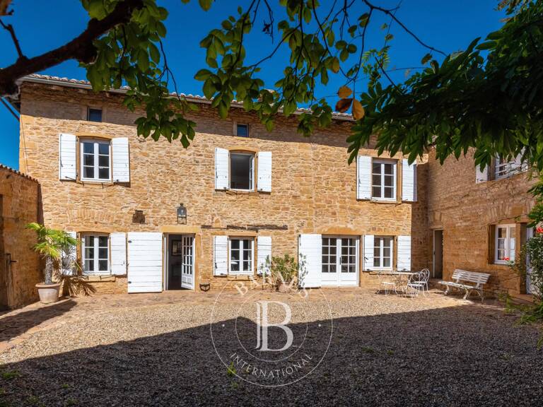 Ville-Sur-Jarnioux - Maison de Caractère - 5 chambres - Studio et Dépendance - Jardin et Piscine — photo 1