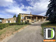 A vendre domaine de caractère sur 15 hectares avec piscine et v — photo 3