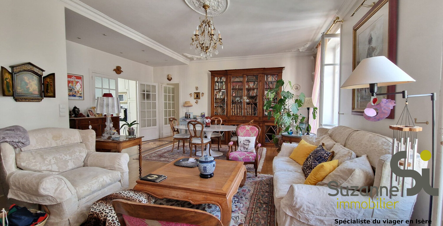 Grenoble  T4 89 m² avec ascenseur, balcon et cachet de l'a — photo 1
