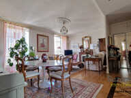 Grenoble  T4 89 m² avec ascenseur, balcon et cachet de l'a — photo 2