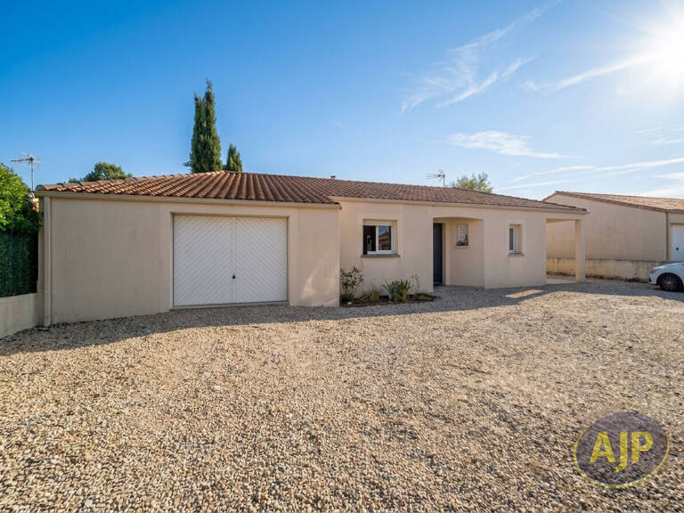 Maison Montaigu Vendee 5 pièces 88 m² — photo 1