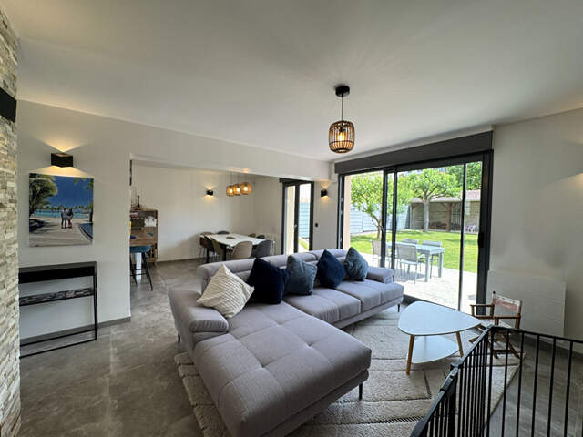 MAISON RÉNOVÉE AVEC JARDIN ET SOUS-SOL - CHAMPILLON — photo du bien