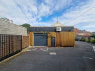 local commercial en RDC , 318 M2 + PARKING — photo 3