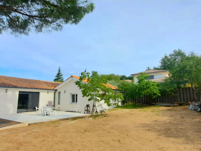 MAISON RECENTE 97M2 - Commune SAINT-ANDRE-DE-CUBZAC — photo du bien