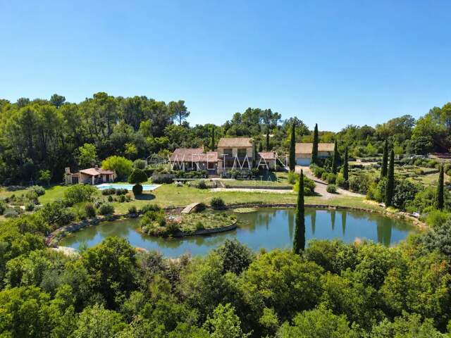 Domaine de campagne avec vue panoramique - SEILLANS — photo du bien