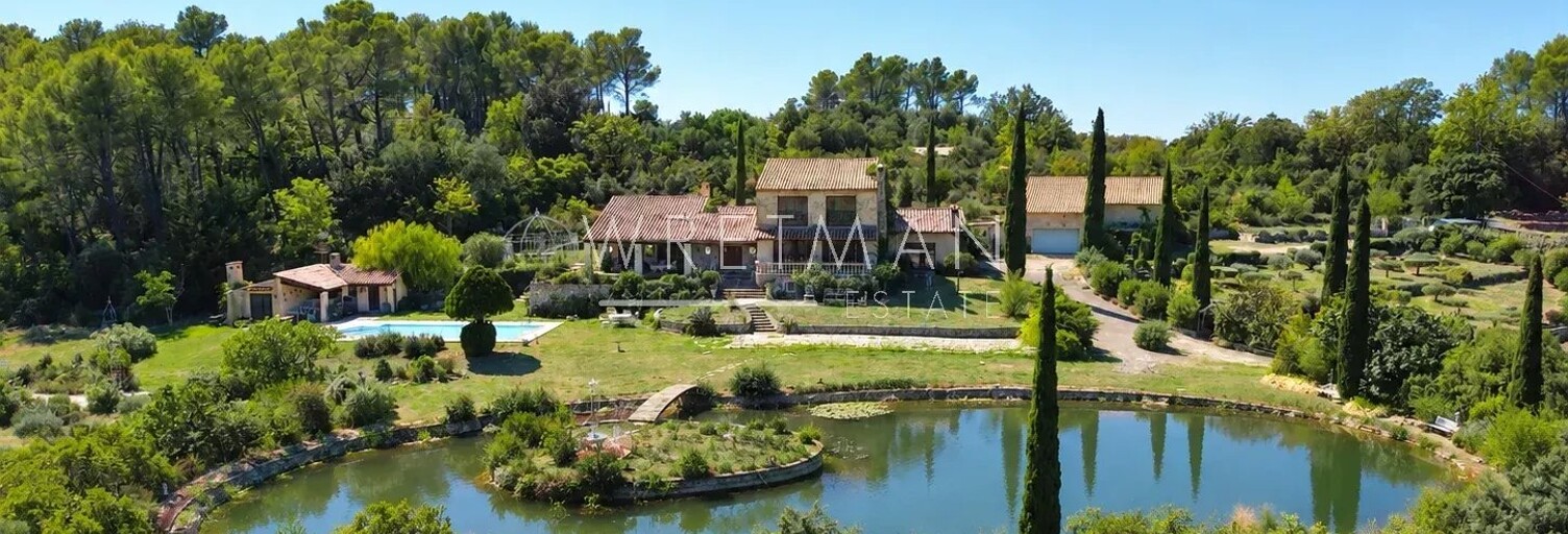 Maison 15 Pièces 407 m² à vendre à Seillans (83440)