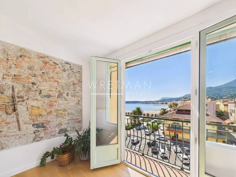 2 pièces rénové avec balconnet et vue mer - Menton Vieux Port — photo 1