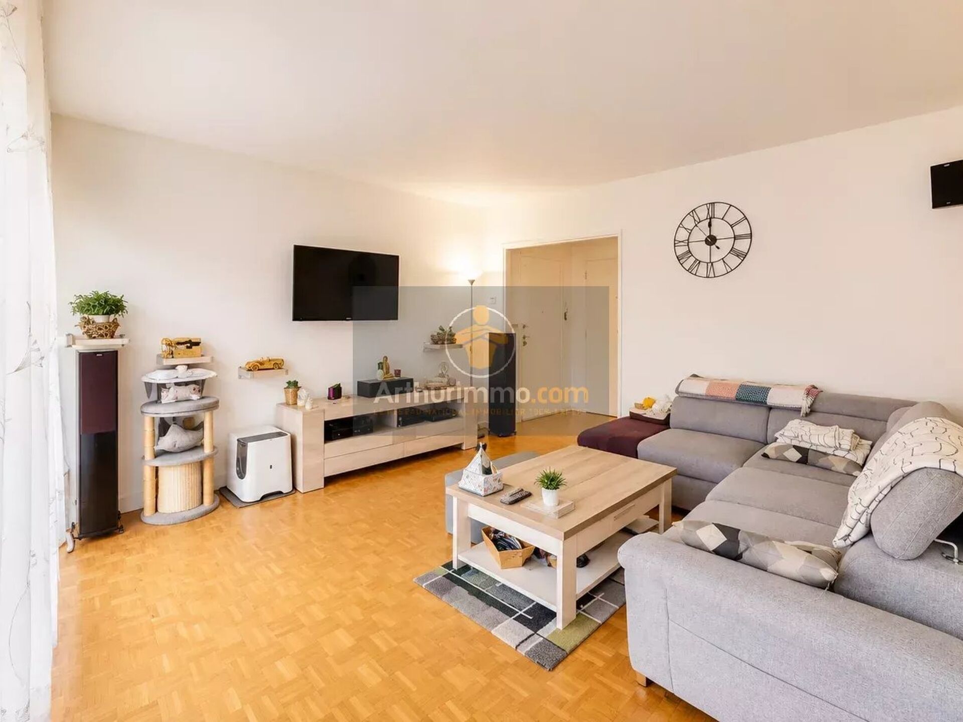 Appartement 5 pièces 93 m² · à Verneuil-sur-Seine · 93 m² · 200 000 €