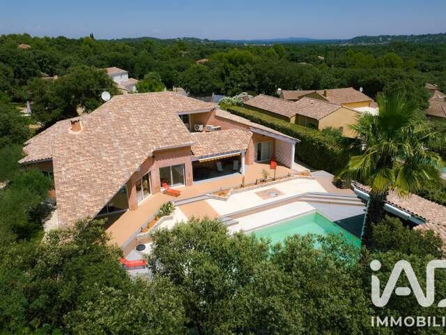 Vente Maison/villa 8 pièces — photo du bien