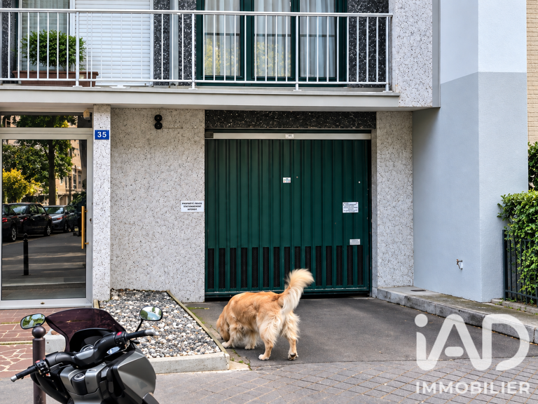 Vente Garage 12 m&sup2; — photo 1