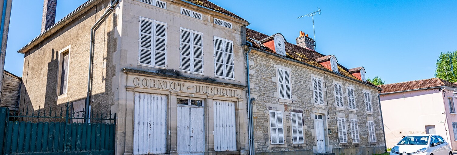 Maison 12 Pièces 335 m² à vendre à Dienville (10500)