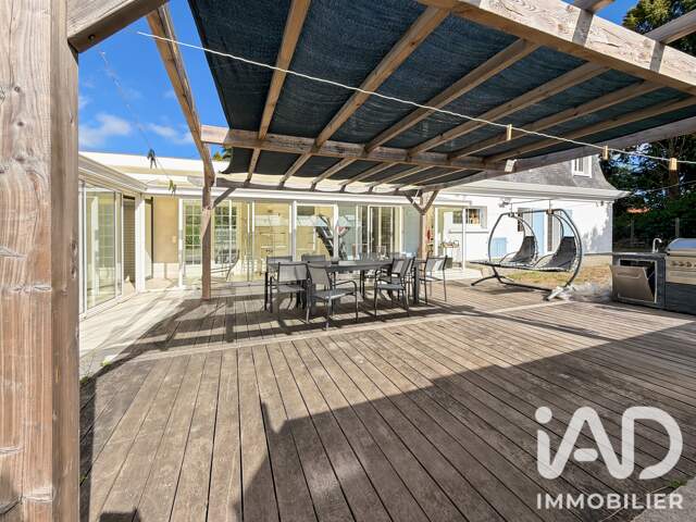 Vente Demeure 8 pièces — photo du bien