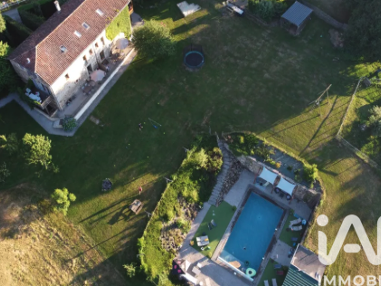 Vente Maison/villa 16 pièces — photo 1