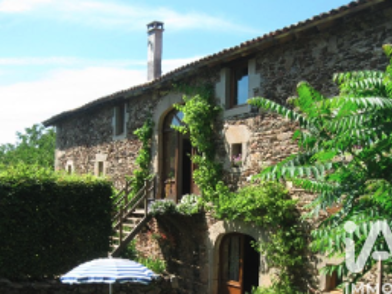 Vente Maison/villa 16 pièces — photo 1