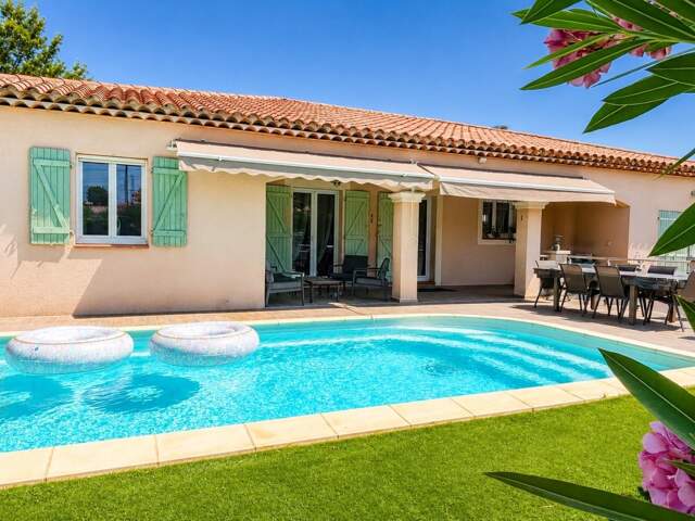 Maison familiale 5 chambres  Quartier calme  Le Muy — photo du bien