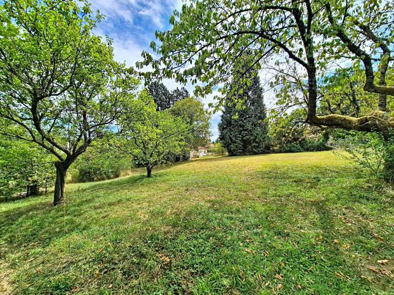 TASSIN-LA-DEMI-LUNE  TERRAIN À BÂTIR DE 1 282 M²  CALME ET HORS LOTISSEMENT — photo 1