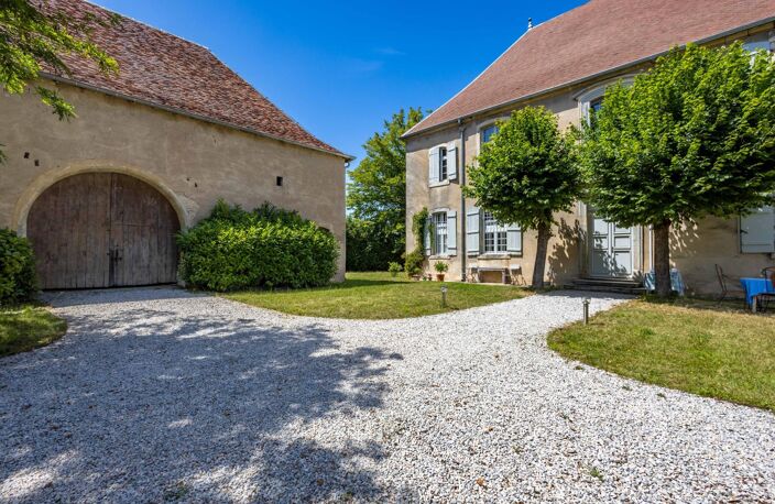 Ancienne maison de Maître de forge du XVIII éme siècle  335 m²  Parc clos de 5 425 m² et dépendances — photo 4