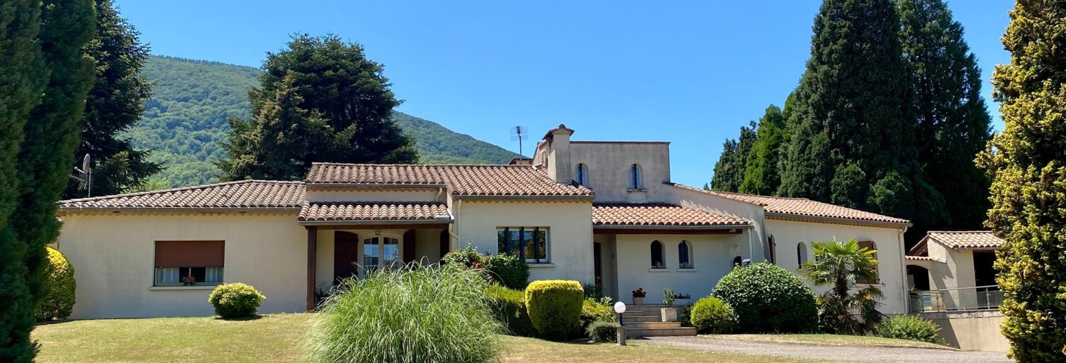 Maison 11 Pièces 246 m² à vendre à Saint-Amans-Soult (81240)