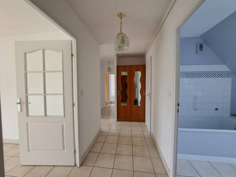 APPARTEMENT T4 TETEGHEM CENTRE VILLE. — photo 1