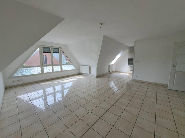 APPARTEMENT T4 TETEGHEM CENTRE VILLE. — photo 1