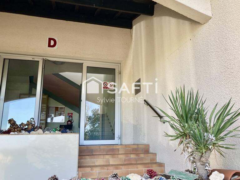 APPARTEMENT T2 MEUBLE RENOVE ET CLIMATISE 27m2 — photo 1