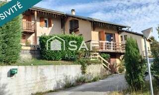 Maison 7 Pièces 145 m² à vendre à Montclar (04140)