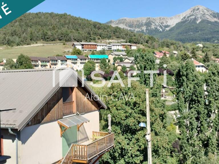 Appartement de 86m² tranversant avec terrasse, local commercial, grenier — photo 1