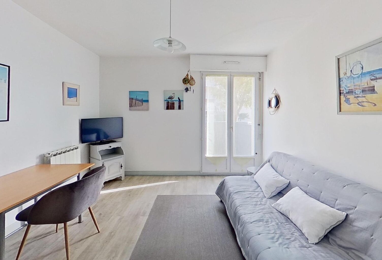 AU POULIGUEN  Studio Lumineux avec Balcon & Cave — photo 1