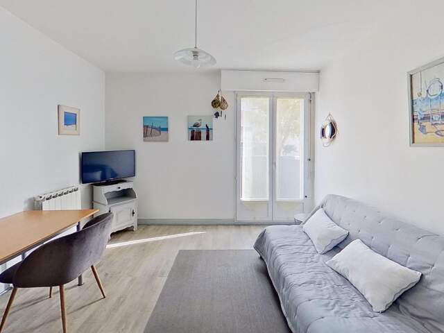 AU POULIGUEN  Studio Lumineux avec Balcon & Cave — photo du bien