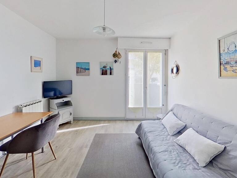 AU POULIGUEN  Studio Lumineux avec Balcon & Cave — photo 1
