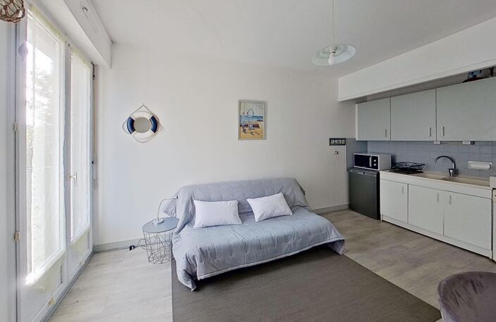 AU POULIGUEN  Studio Lumineux avec Balcon & Cave — photo 3
