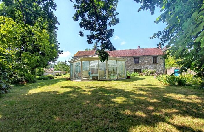 Maison 200 m² avec piscine sur parc de 4 300 m² — photo 5