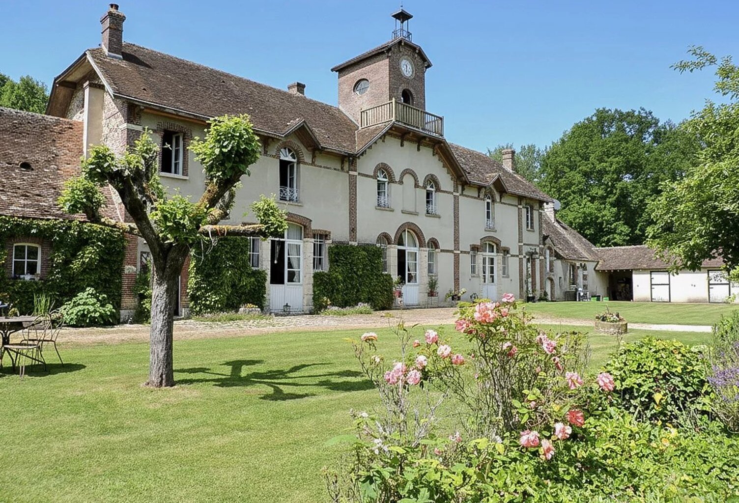 Domaine historique de 1858 — 14 hectares aux portes de Chartres — photo 1