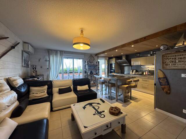 SAINT-RAPHAËL – 4 PIÈCES DE 100 M² – TERRASSE DE 60 M² SUD — photo du bien