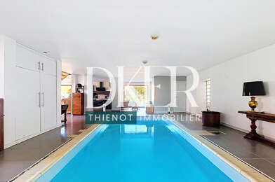 Maison 7 pièces 365700 €
