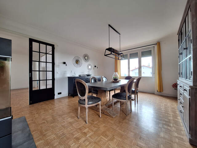 A Vendre Dpt 81 Maison centre-village avec garage et grand t — photo du bien