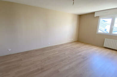 Appartement 3 pièces 720 €